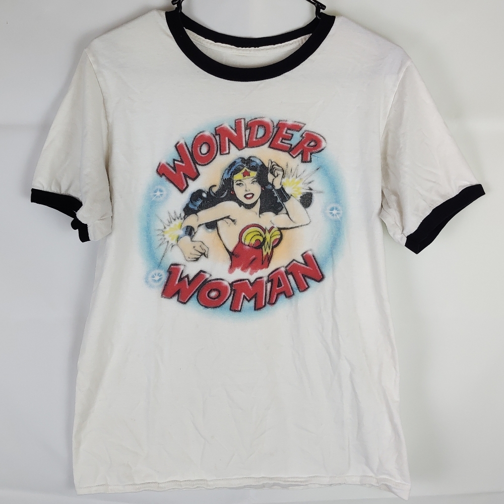 Wonder Woman Ringer Classic T-Shirt Top Womens M Gorpcore Superhero Kidcore
